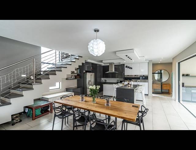 5 BEDROOM HOUSE FOR SALE IN MIDSTREAM RIDGE